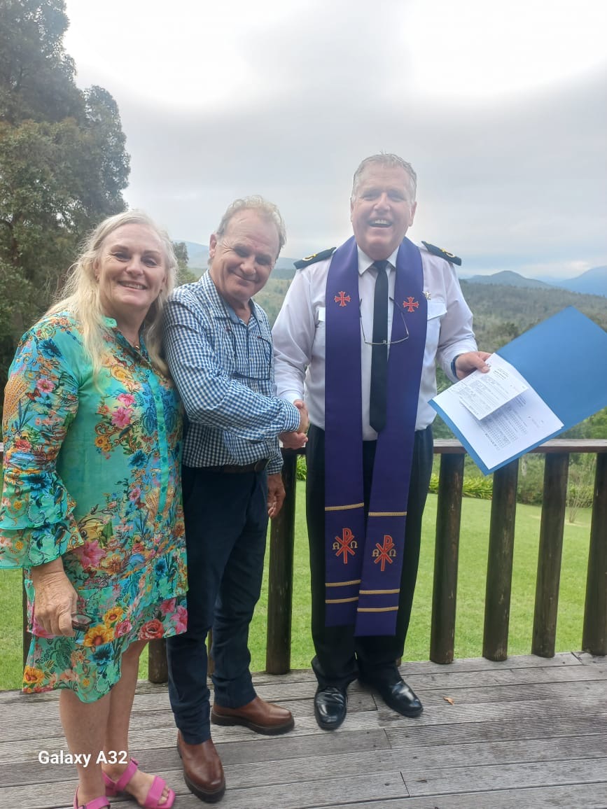 Wedding ceremony by Dr. Gerrit Rademeyer in Buffels Bay (Buffalo Bay)