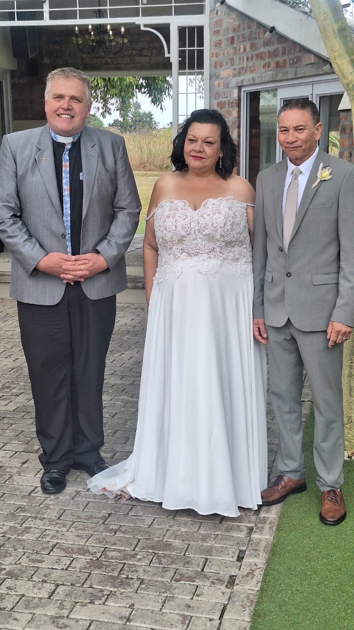 Wedding ceremony by Dr. Gerrit Rademeyer in Buffels Bay (Buffalo Bay)