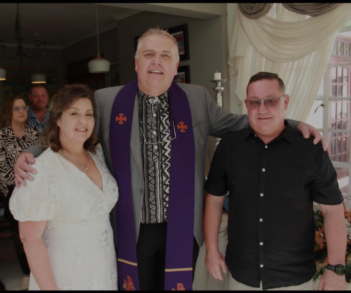 Wedding ceremony by Dr. Gerrit Rademeyer in Buffels Bay (Buffalo Bay)