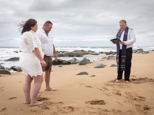 Wedding ceremony by Dr. Gerrit Rademeyer in Buffels Bay (Buffalo Bay)